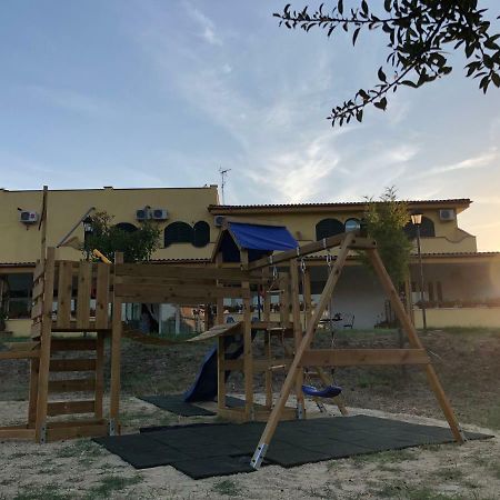Agriturismo "Lo Zafferano" Aprilia Eksteriør billede