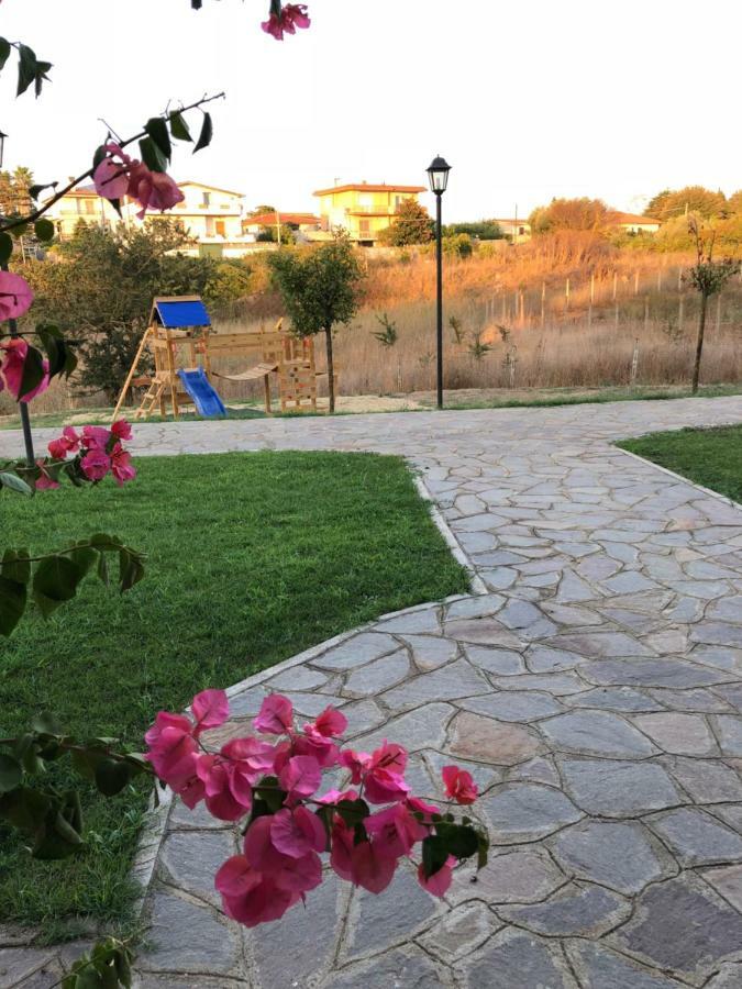 Agriturismo "Lo Zafferano" Aprilia Eksteriør billede